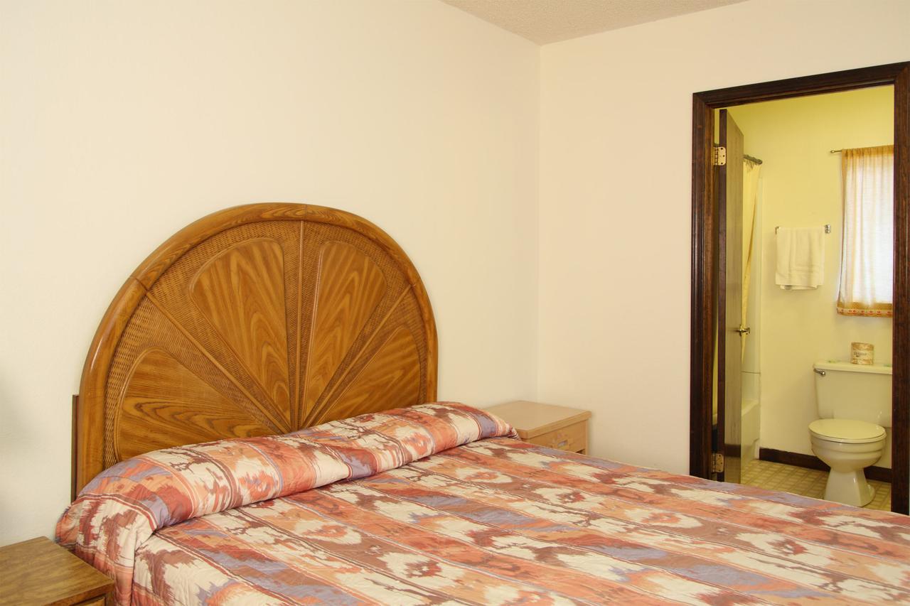 Dove Creek Inn 외부 사진