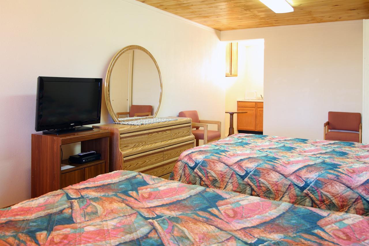 Dove Creek Inn 외부 사진