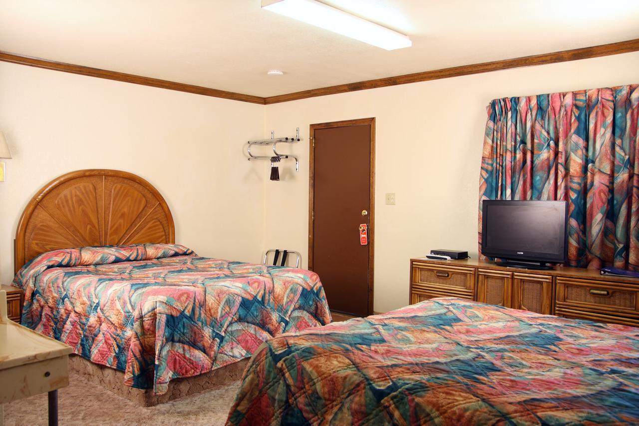 Dove Creek Inn 외부 사진